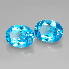 4.71 ct Blue Topaz Gemstone, Topaz Gem in Oval Facet Shape for Sale.
