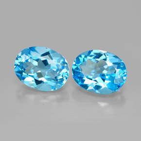 4.80 ct Blue Topaz Gemstone, Topaz Gem in Oval Facet Shape for Sale.