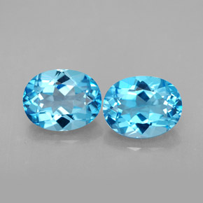 4.74 ct Blue Topaz Gemstone, Topaz Gem in Oval Facet Shape for Sale.