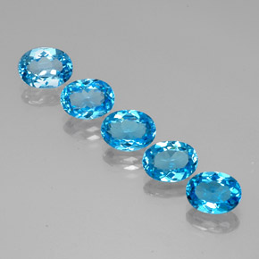 7.98 ct Blue Topaz Gemstone, Topaz Gem in Oval Facet Shape for Sale.