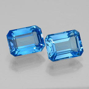 3.93 ct Blue Topaz Gemstone, Topaz Gem in Octagon Facet Shape for Sale.