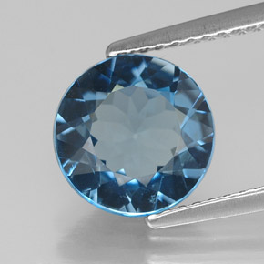 2.80 ct Blue Topaz Gemstone, Topaz Gem in Round Facet Shape for Sale.