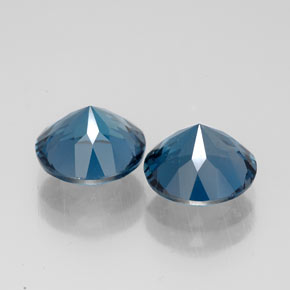 Topaz Gemstone in 8 mm (calibrated) Size for Sale, Topaz Stone in London Blue Color