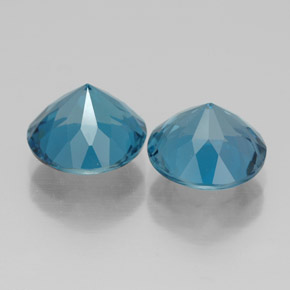 Topaz Gemstone in 8 mm (calibrated) Size for Sale, Topaz Stone in London Blue Color