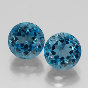 4.11 ct Blue Topaz Gemstone, Topaz Gem in Round Facet Shape for Sale.