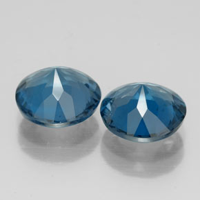 Topaz Gemstone in 8 mm (calibrated) Size for Sale, Topaz Stone in London Blue Color