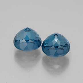 Topaz Gemstone in 7 mm (calibrated) Size for Sale, Topaz Stone in London Blue Color