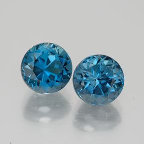 3.94 ct Blue Topaz Gemstone, Topaz Gem in Round Facet Shape for Sale.
