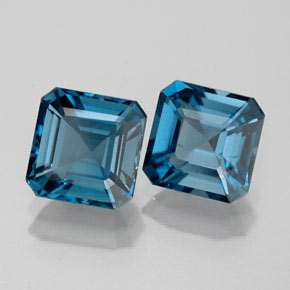 4.03 ct Blue Topaz Stone, Natural Topaz in Octagon Facet Shape for Sale