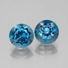 3.46 ct Blue Topaz Gemstone, Topaz Gem in Round Facet Shape for Sale.