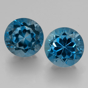 3.93 ct Blue Topaz Gemstone, Topaz Gem in Round Facet Shape for Sale.