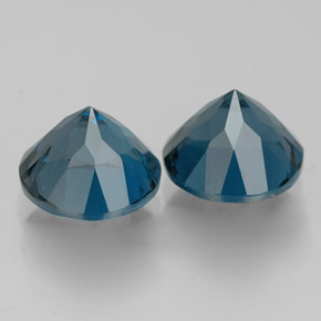 Topaz Gemstone in 7 mm (calibrated) Size for Sale, Topaz Stone in London Blue Color