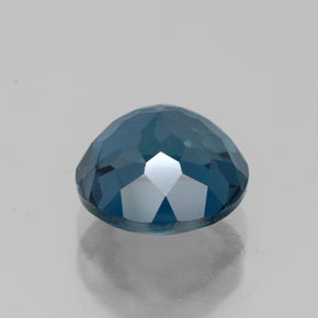 Topaz Gemstone in 8 mm (calibrated) Size for Sale, Topaz Stone in London Blue Color