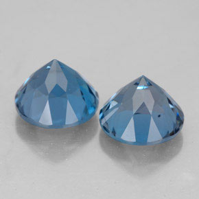 Topaz Gemstone in 7 mm (calibrated) Size for Sale, Topaz Stone in London Blue Color