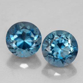 3.76 ct Blue Topaz Gemstone, Topaz Gem in Round Facet Shape for Sale.