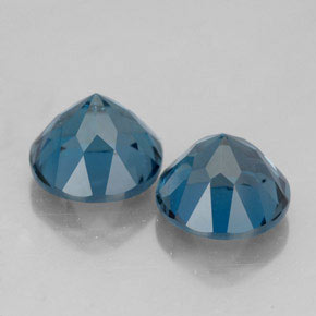 Topaz Gemstone in 7 mm (calibrated) Size for Sale, Topaz Stone in London Blue Color