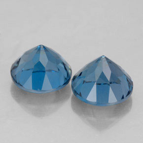 Topaz Gemstone in 7 mm (calibrated) Size for Sale, Topaz Stone in London Blue Color