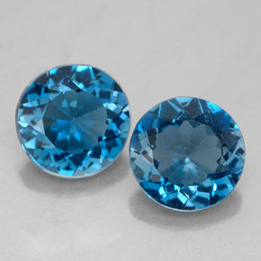 4.38 ct Blue Topaz Gemstone, Topaz Gem in Round Facet Shape for Sale.