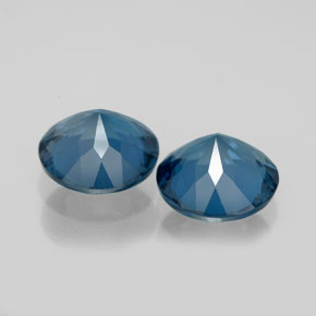 Topaz Gemstone in 8 mm (calibrated) Size for Sale, Topaz Stone in London Blue Color