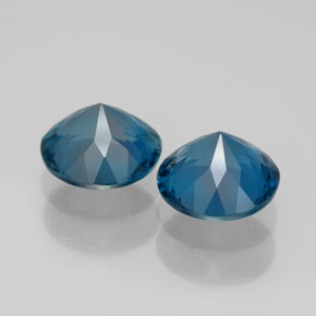 Topaz Gemstone in 8 mm (calibrated) Size for Sale, Topaz Stone in London Blue Color