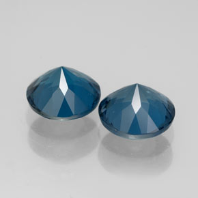 Topaz Gemstone in 8 mm (calibrated) Size for Sale, Topaz Stone in London Blue Color