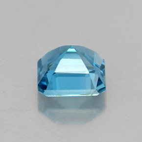 Topaz Gemstone in 5.9 x 5.7 mm Size for Sale, Topaz Stone in London Blue Color