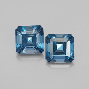 4.40 ct Blue Topaz Gemstone, Topaz Gem in Octagon Facet Shape for Sale.