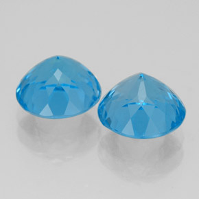 Topaz Gemstone in 8 mm (calibrated) Size for Sale, Topaz Stone in Swiss Blue Color
