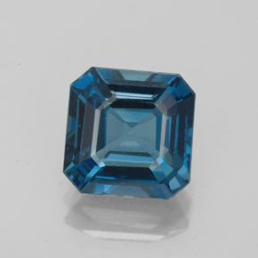 2.89 ct Blue Topaz Gemstone, Topaz Gem in Octagon Facet Shape for Sale.