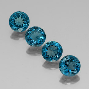 6.47 ct Blue Topaz Gemstone, Topaz Gem in Round Facet Shape for Sale.