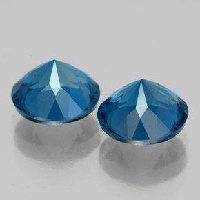 Topaz Gemstone in 8 mm (calibrated) Size for Sale, Topaz Stone in London Blue Color