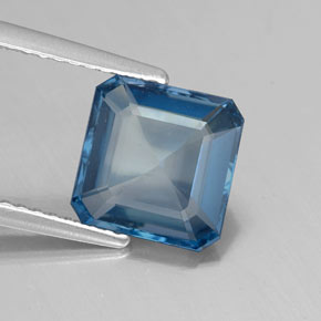 2.72 ct Blue Topaz Stone, Natural Topaz in Octagon Facet Shape for Sale