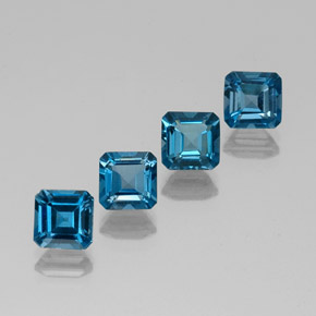 5.57 ct Blue Topaz Stone, Natural Topaz in Octagon Facet Shape for Sale