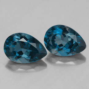 4.38 ct Blue Topaz Gemstone, Topaz Gem in Pear Facet Shape for Sale.