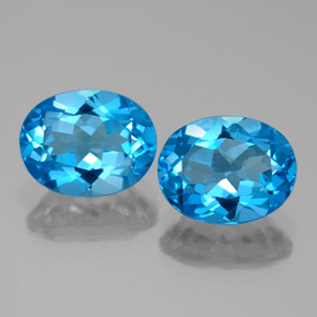 4.86 ct Blue Topaz Gemstone, Topaz Gem in Oval Facet Shape for Sale.
