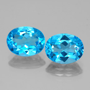 4.55 ct Blue Topaz Gemstone, Topaz Gem in Oval Facet Shape for Sale.