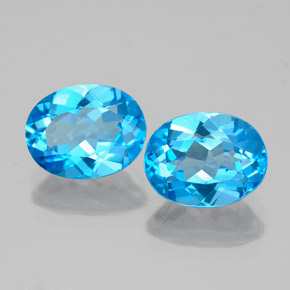 4.45 ct Blue Topaz Gemstone, Topaz Gem in Oval Facet Shape for Sale.