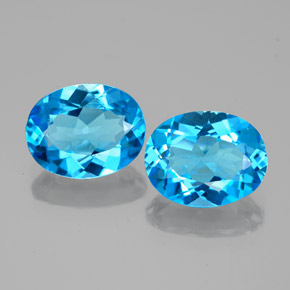 4.13 ct Blue Topaz Gemstone, Topaz Gem in Oval Facet Shape for Sale.