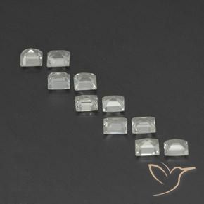 Topaz Gemstones in 4 x 4 mm (calibrated) Size for Sale, Topaz Stones in Warm White Color