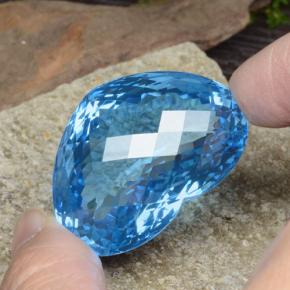 137.65 ct Blue Topaz Stone, Natural Topaz in Heart Checkerboard Shape for Sale