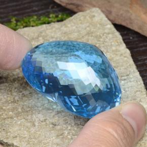 Topaz Gemstone in 37.2 x 25.7 mm Size for Sale, Topaz Stone in Swiss Blue Color