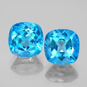 5.59 ct Blue Topaz Gemstone, Topaz Gem in Cushion-Cut Shape for Sale.
