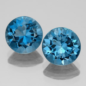 4.40 ct Blue Topaz Gemstone, Topaz Gem in Round Facet Shape for Sale.