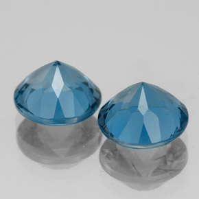 Topaz Gemstone in 8 mm (calibrated) Size for Sale, Topaz Stone in London Blue Color