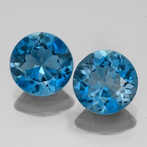 3.94 ct Blue Topaz Gemstone, Topaz Gem in Round Facet Shape for Sale.