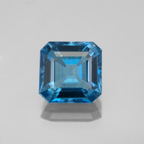 2.70 ct Blue Topaz Gemstone, Topaz Gem in Octagon Facet Shape for Sale.