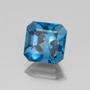 2.85 ct Blue Topaz Stone, Natural Topaz in Octagon Facet Shape for Sale