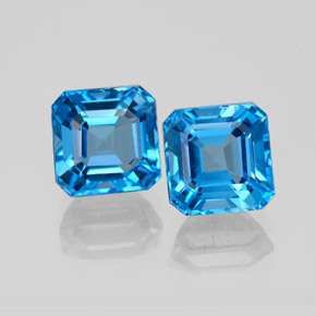4.64 ct Blue Topaz Gemstone, Topaz Gem in Octagon Facet Shape for Sale.