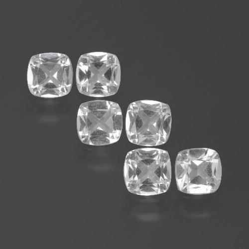 Lotto di 6 pezzi topazio bianco taglio cuscino Topazio - Peso 2,6 ct totali / media. 0,43 ct ciascuno, misura 4,6 x 4,6mm, colore: Bianco, durezza Mohs 8 adatto per gioielli da indossare ogni giorno, Pietra portafortuna di novembre, Photo A