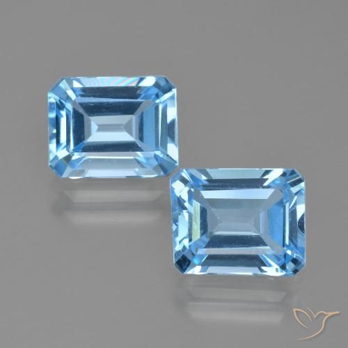 Coppia topazio Ottagonale / Taglio smeraldo abbinata 8,9 x 7,1mm - Peso 5,58 ct totali / media. 2,79 ct ciascuno, pietra preziosa naturale , colore Celeste in purezza VVS-VS, durezza Mohs 8 adatto per gioielli da indossare ogni giorno, Pietra zodiacale Sagittario, Photo A